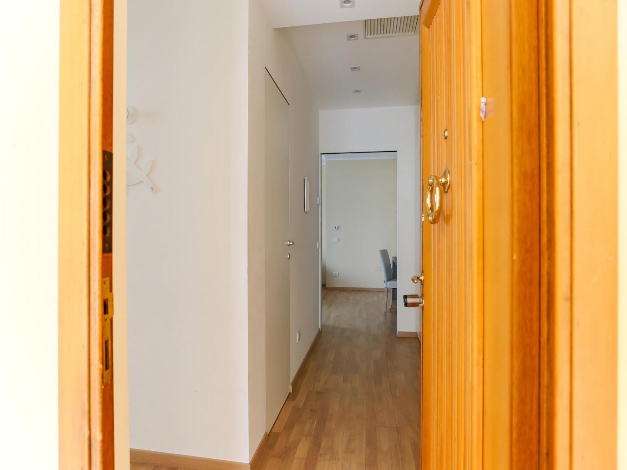 The Best Rent - Bright One-Bedroom Apartment In Corso Vittorio Emanuele II Milão Exterior foto